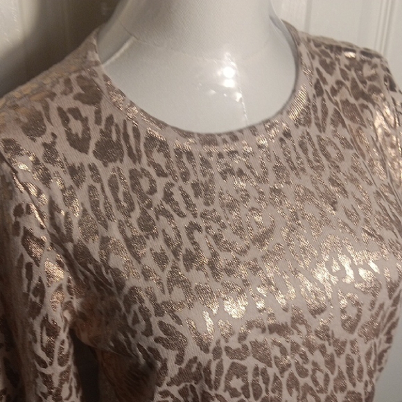 NEW! Jennifer Lopez Pink Leopard Print Blouse - Picture 5 of 10